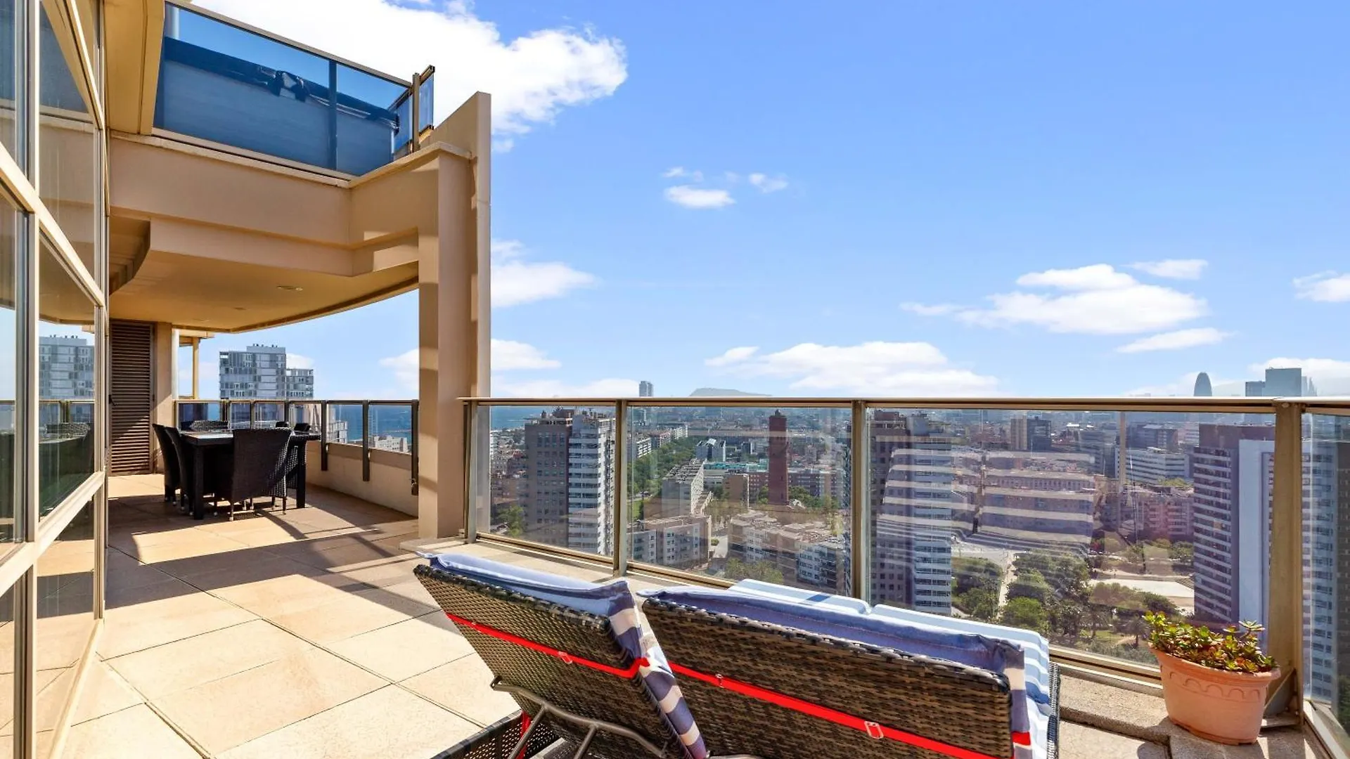 Penthouse Duplex With Epic Views Appartement Barcelona